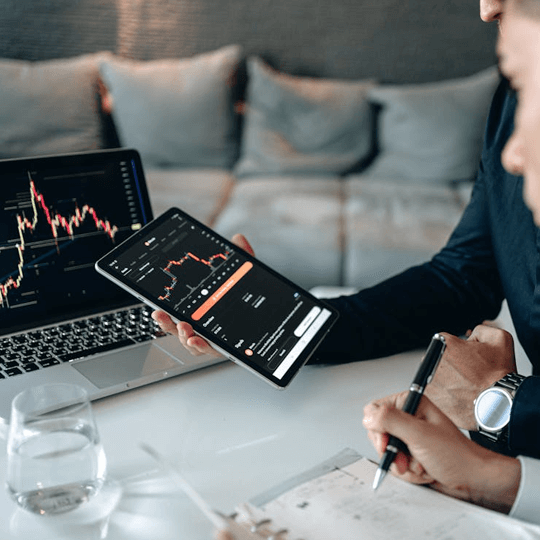 Sarvexid équipe d'experts en investissement cryptographique